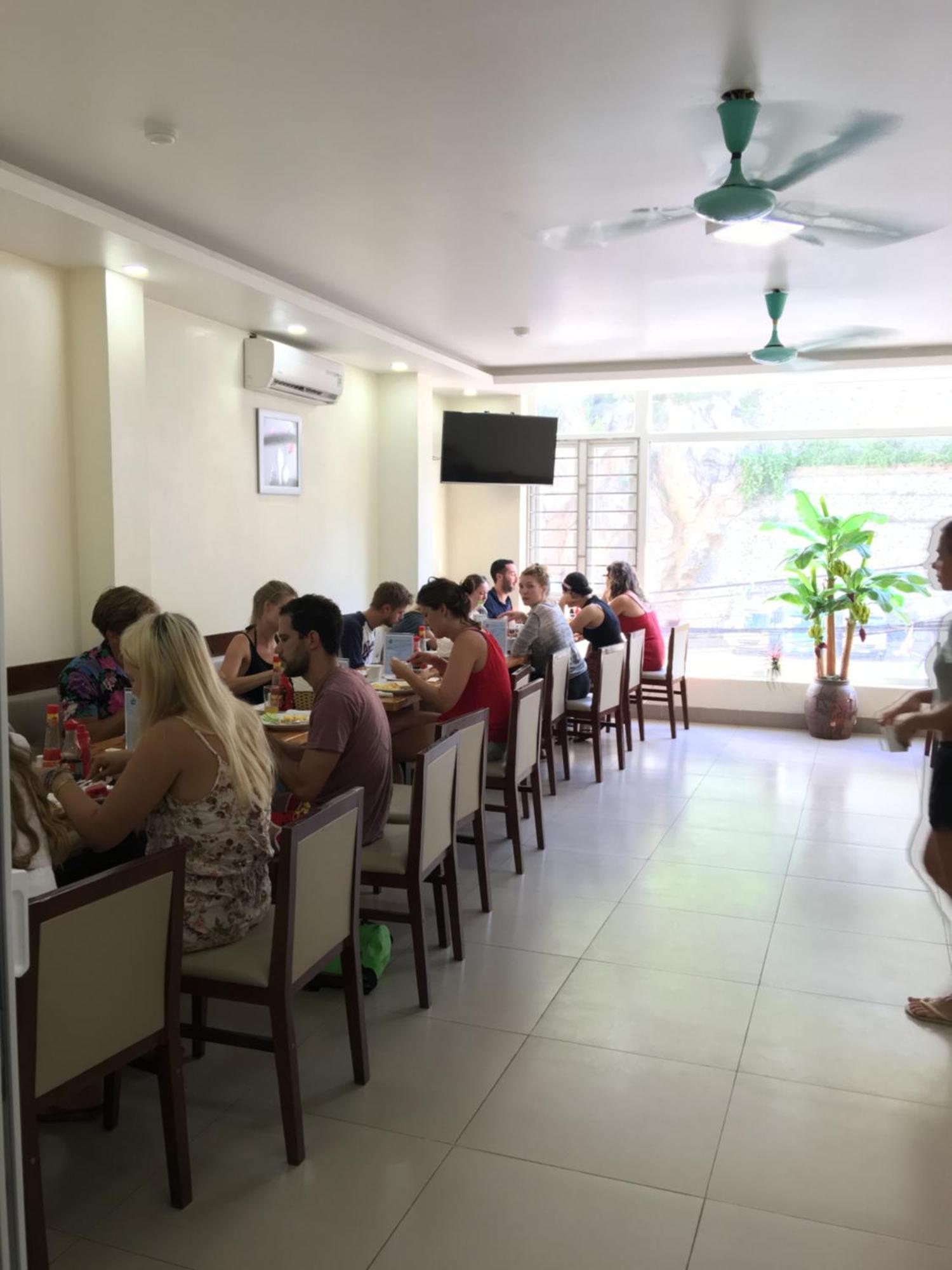 Cat Ba Rosalia Hotel Dong Khe Sau Bagian luar foto